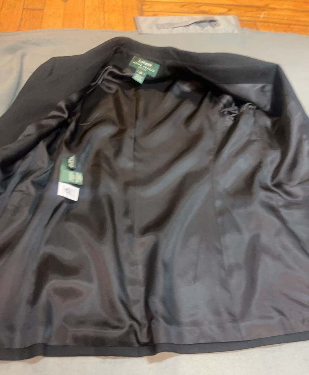 Lauren Ralph Lauren Petite Black Blazer with Crest Patch Size 10P - Picture 5 of 9